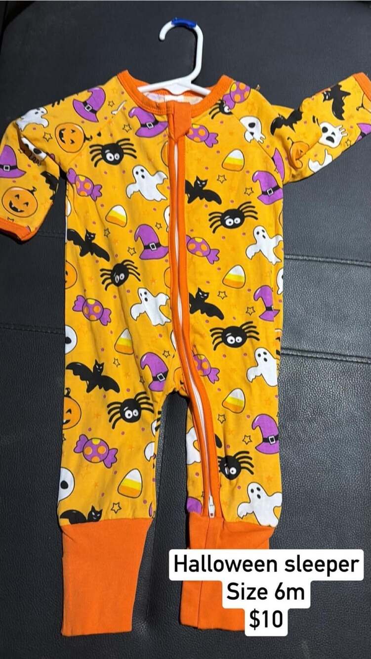 Bestaroo Orange Boo Crew Convertible Coverall Size 6M Halloween Sleeper